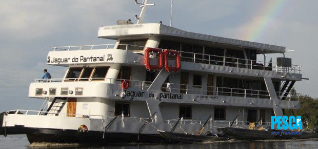 Barco Jaguar do Pantanal