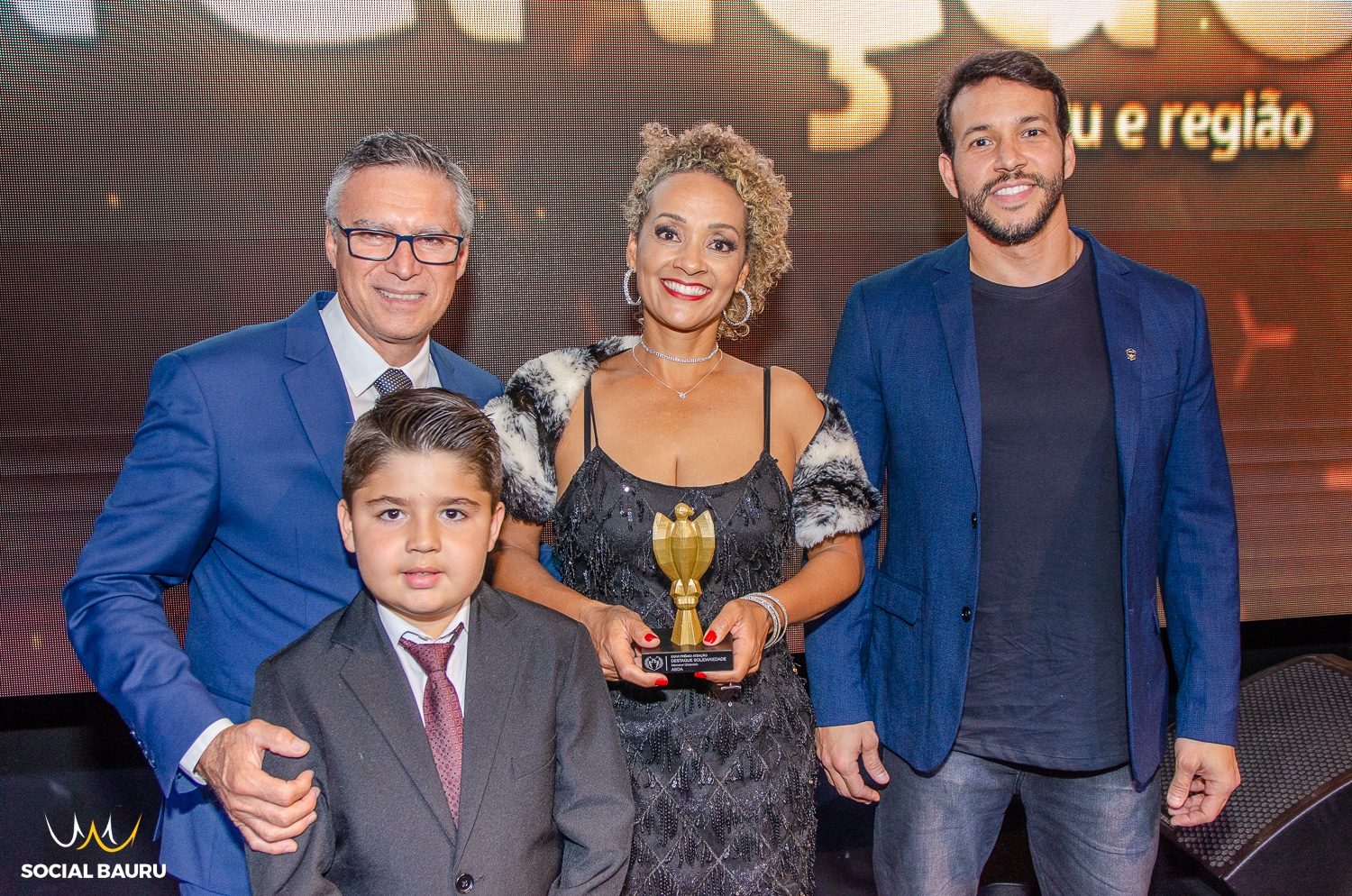 ABDA recebe troféu Destaque Solidariedade no Prêmio Atenção 2022